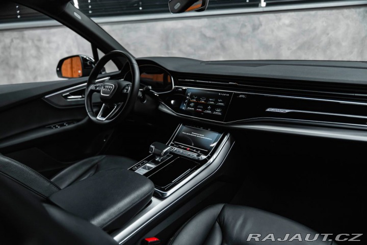 Audi Q7 55 TFSI quattro S line, A 2022
