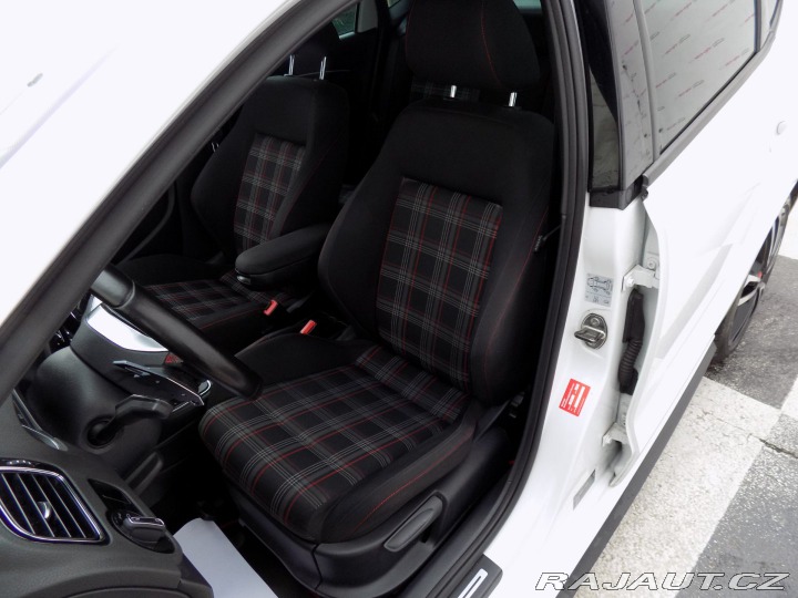 Volkswagen Polo GTI/1.8TSi/DSG/NAVI/Full- 2017
