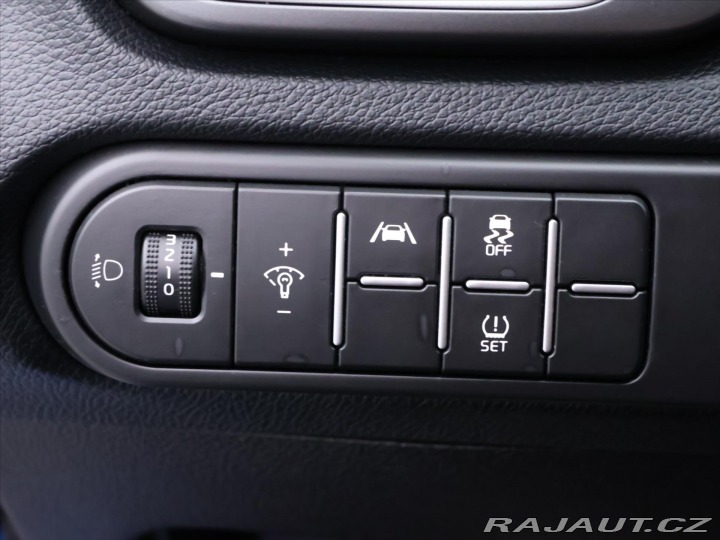 Kia Ceed 1,5 GDI 118kW Top Sw CZ 1 2022