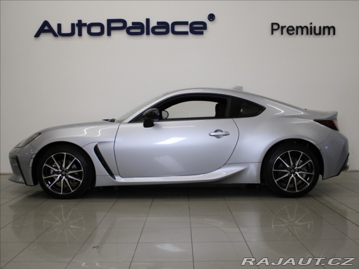 Toyota GR86 2,4 234k. Dynamic 5170 km 2023