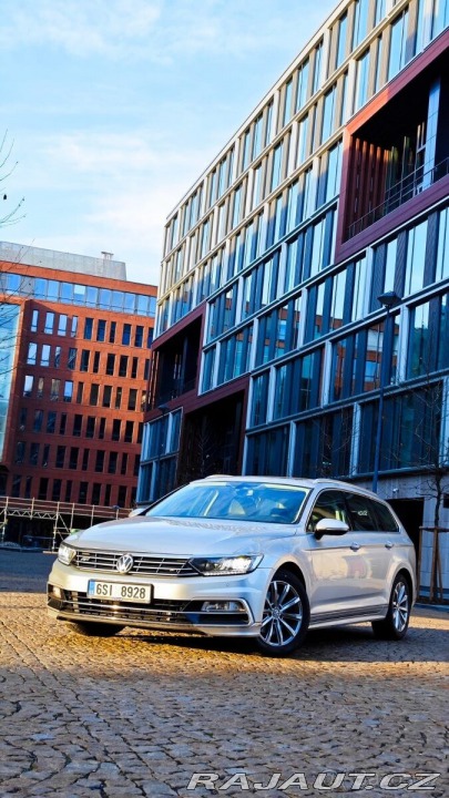 Volkswagen Passat 2,0 130kw Webasto, Pano 1800