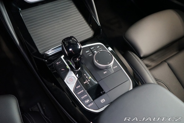 BMW X4 20d xDrive Kamera Tažné C 2024