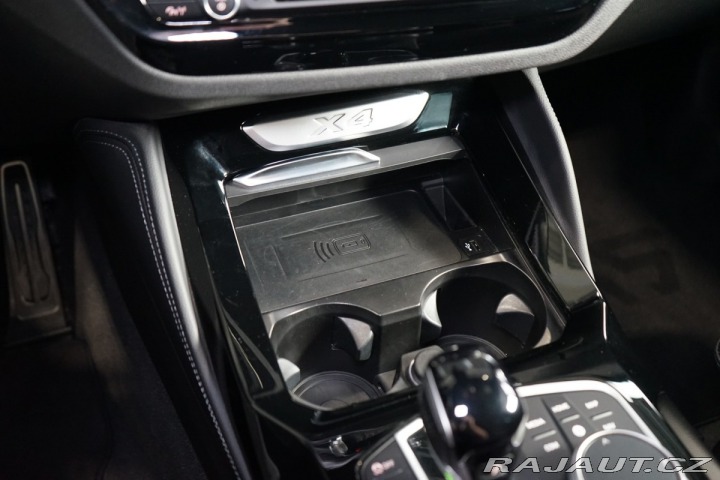 BMW X4 20d xDrive Kamera Tažné C 2024