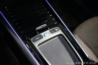 Mercedes-Benz GLA 200d Offroad Kamera LED 2024