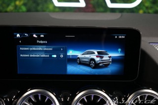 Mercedes-Benz GLA 200d Offroad Kamera LED 2024