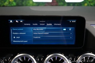 Mercedes-Benz GLA 200d Offroad Kamera LED 2024