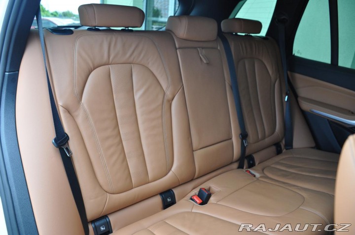BMW X5 3,0d xDrive M-SPORT ČR 1. 2022