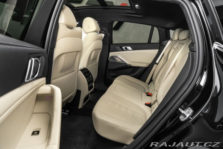 BMW X6 panorama, laser, head-up 2021