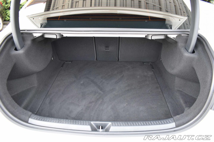 Mercedes-Benz A A 180d STYLE *KAMERA*DPH* 2021