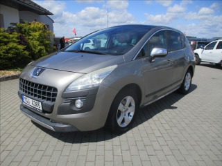 Peugeot 3008 1,6 i 16V 115kw Panorama,