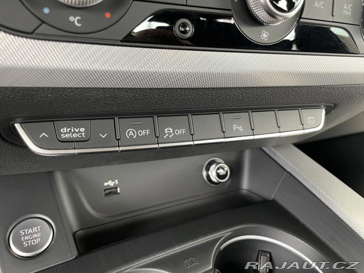 Audi A4 40TFSI Aut.140kW*SPORT*Ta 2018