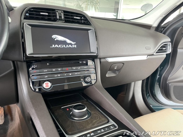 Jaguar F-Pace 35t AWD*250kW*360°Kamery* 2017