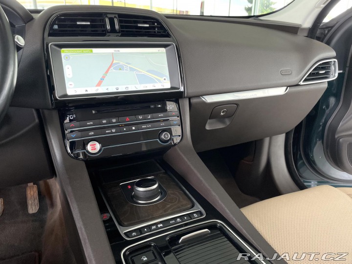 Jaguar F-Pace 35t AWD*250kW*360°Kamery* 2017