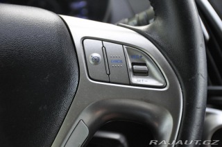 Hyundai ix35 2,0CRDi 4x4 TAŽNÉ 2011