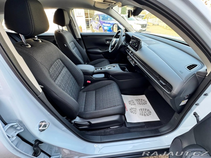Honda ZR-V 2.0eHEV 135kW Elegance SK 2025