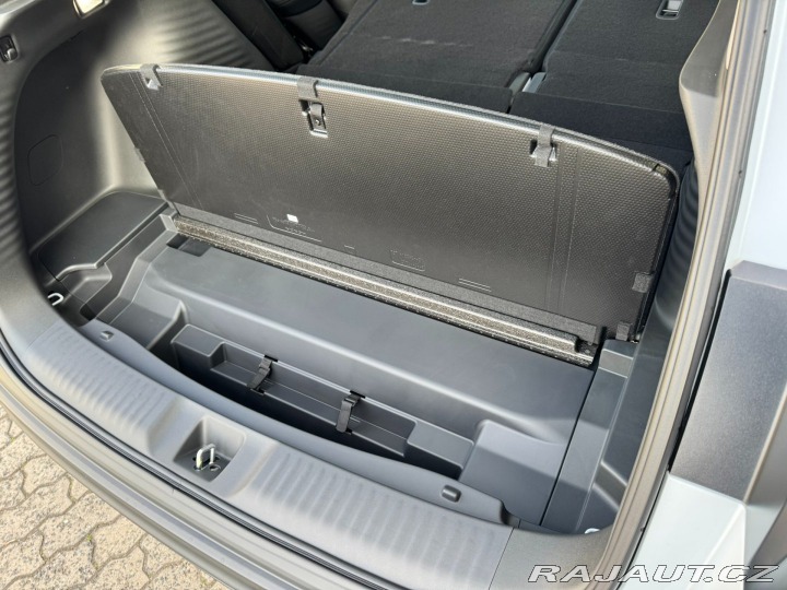 Honda ZR-V 2.0eHEV 135kW Elegance SK 2025