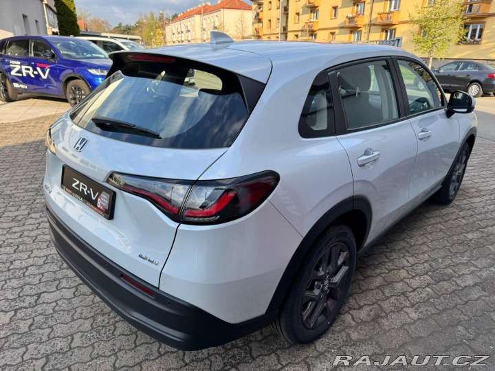 Honda ZR-V 2.0eHEV 135kW Elegance SK 2025