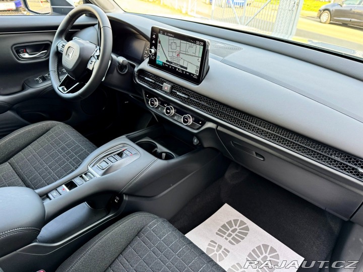 Honda ZR-V 2.0eHEV 135kW Elegance SK 2025