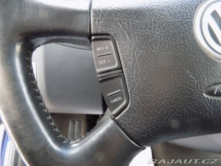 Volkswagen Multivan 2.5TDI/96KW/NAVI/7.míst/ 2008