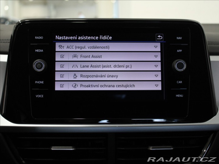 Volkswagen T-Roc 2,0 TDi 110kW Life TAŽNÉ 2022