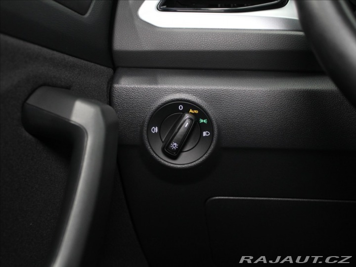 Volkswagen T-Roc 2,0 TDi 110kW Life TAŽNÉ 2022