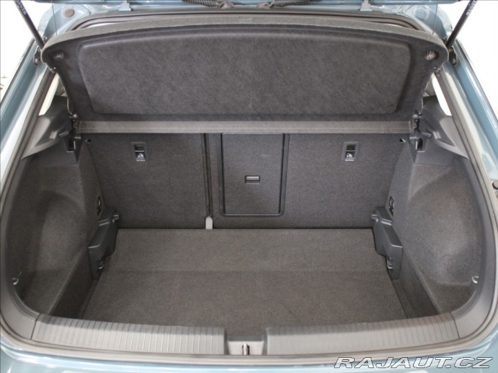 Volkswagen T-Roc 2,0 TDi 110kW Life TAŽNÉ 2022