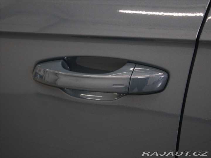 Volkswagen T-Roc 2,0 TDi 110kW Life TAŽNÉ 2022