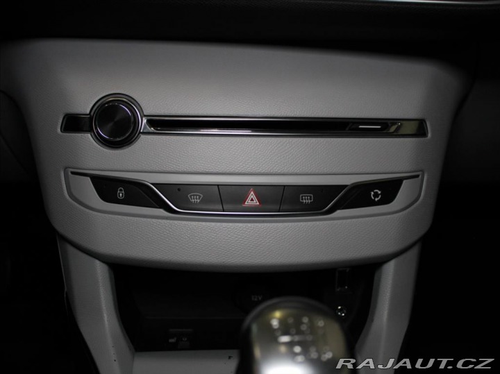 Peugeot 308 1,6 THP Allure KAM. Akční 2013