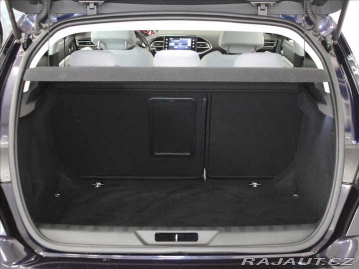 Peugeot 308 1,6 THP Allure KAM. Akční 2013