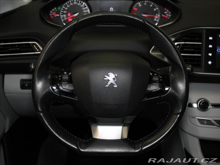Peugeot 308 1,6 THP Allure KAM. Akční 2013