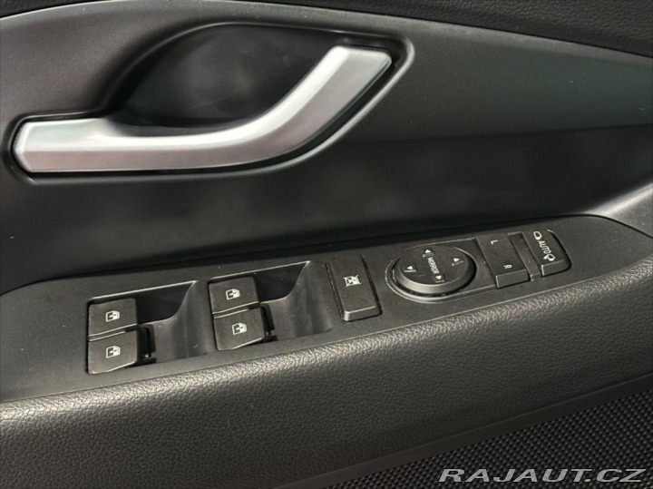 Hyundai i30 1,5 T-GDI SMART NAVI 2022