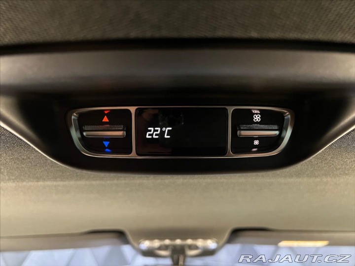 Mercedes-Benz V 300d 4M AMG L EXCLUSIVE, 2025