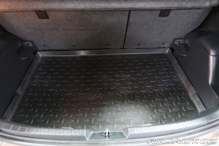 Toyota Yaris 1.4VVT-i,CZ,1Maj,Selectio 2016