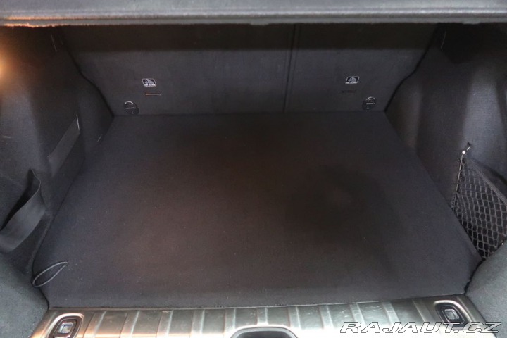 Peugeot 2008 1.2PureTech,CZ,Allure 2018