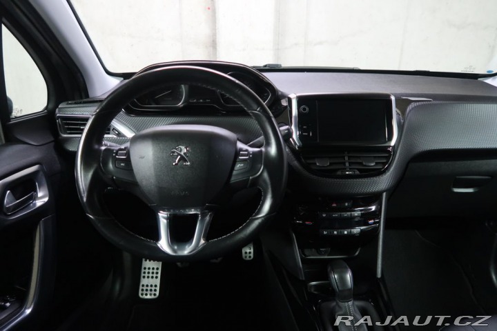 Peugeot 2008 1.2PureTech,CZ,Allure 2018