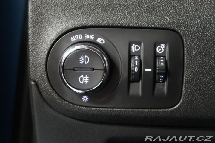 Opel Crossland 1.2T,CZ,81kW,Manuál 1800