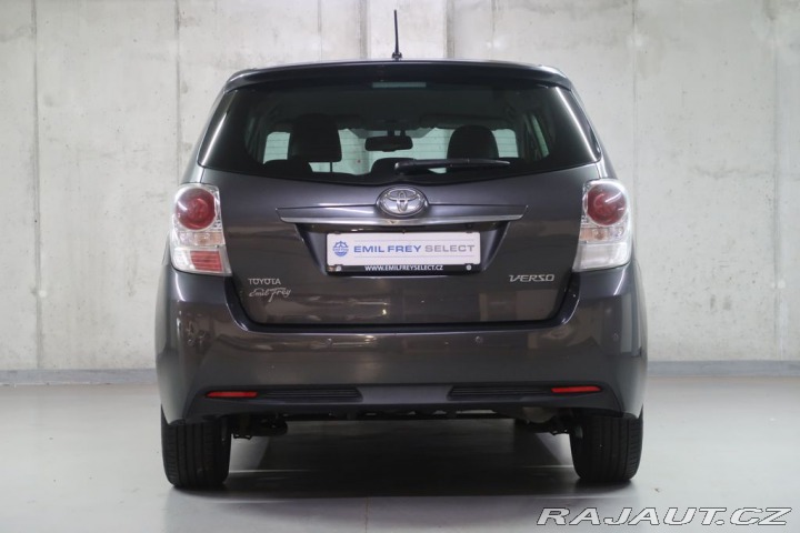 Toyota Verso 1.8VVT-i,CZ,Executive,AT 2015