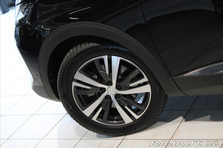 Peugeot 3008 PHEV 225 Allure DPH / LED 2022