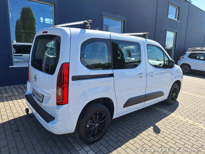 Opel Combo Edition plus 1,2 Turbo 11 2024