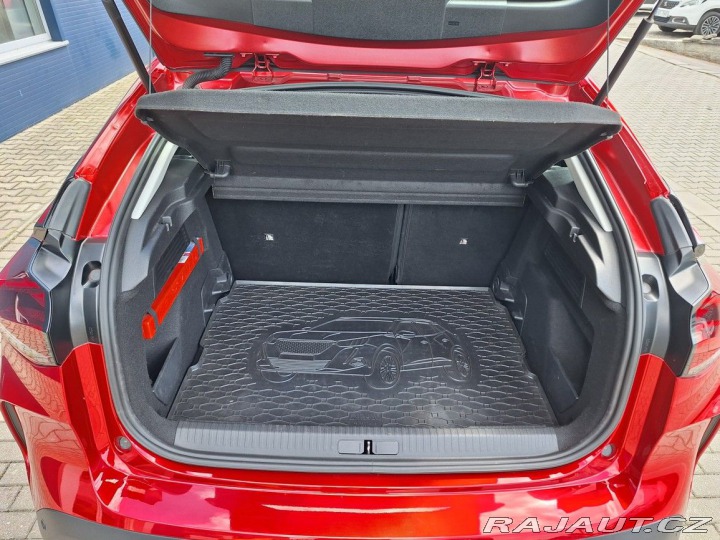 Citroën C4 FEEL 1,2 PureTech 130k M6 2021