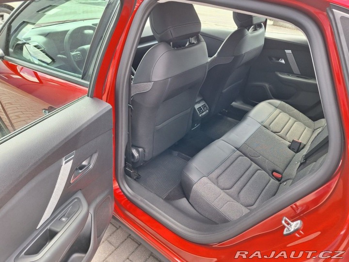Citroën C4 FEEL 1,2 PureTech 130k M6 2021