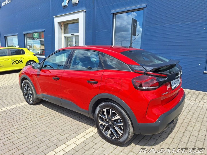 Citroën C4 FEEL 1,2 PureTech 130k M6 2021