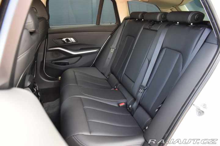 BMW 3 320d xDrive LUXURY*DPH*ČR 2022