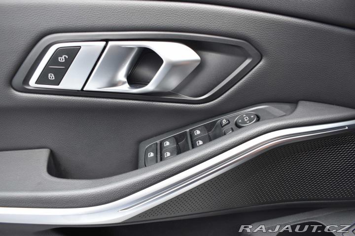 BMW 3 320d xDrive LUXURY*DPH*ČR 2022