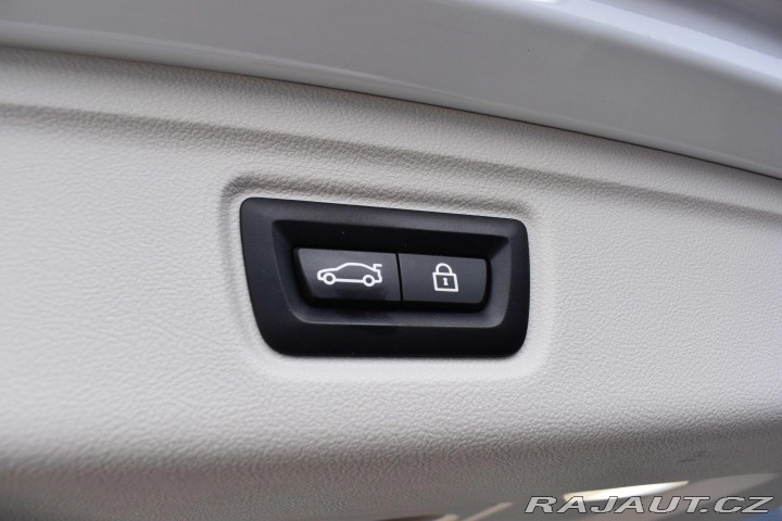 BMW 3 320d xDrive LUXURY*DPH*ČR 2022