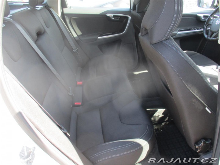 Volvo XC60 2,0 D4 133kw 2WD Aut8° GP 2014