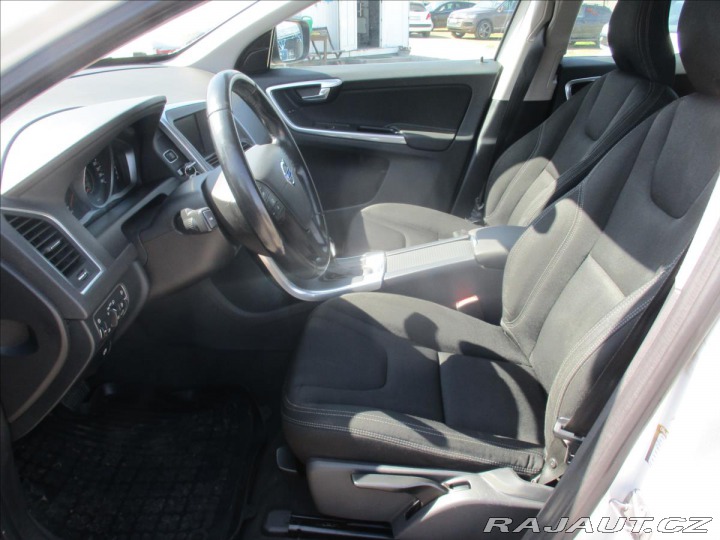 Volvo XC60 2,0 D4 133kw 2WD Aut8° GP 2014