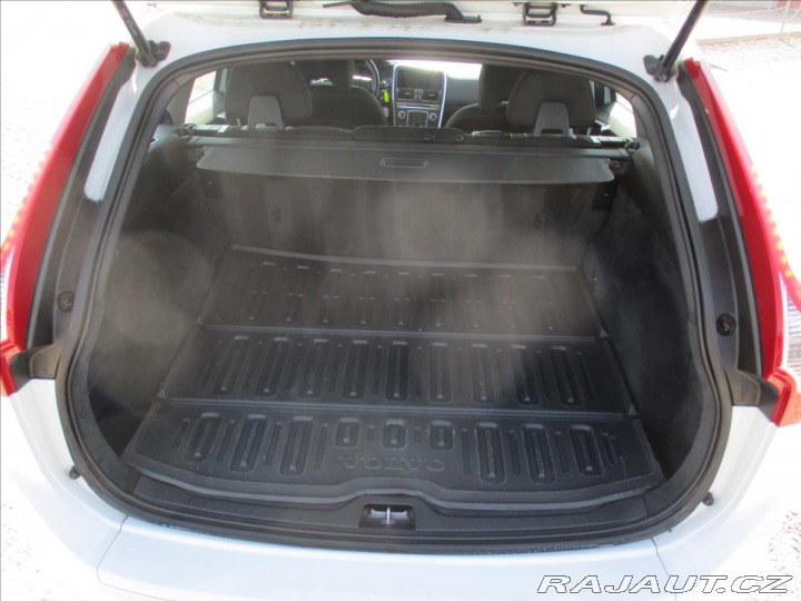 Volvo XC60 2,0 D4 133kw 2WD Aut8° GP 2014