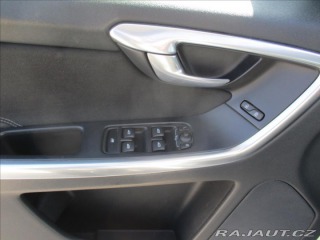 Volvo XC60 2,0 D4 133kw 2WD Aut8° GP 2014