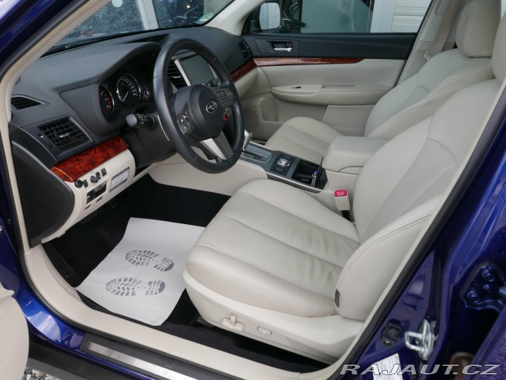 Subaru Outback 3,6R AWD Automat REZERVAC 2011